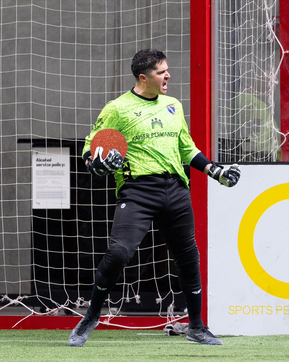 Life of a S̶h̶o̶w̶g̶i̶r̶l̶ Socker 🔒✨