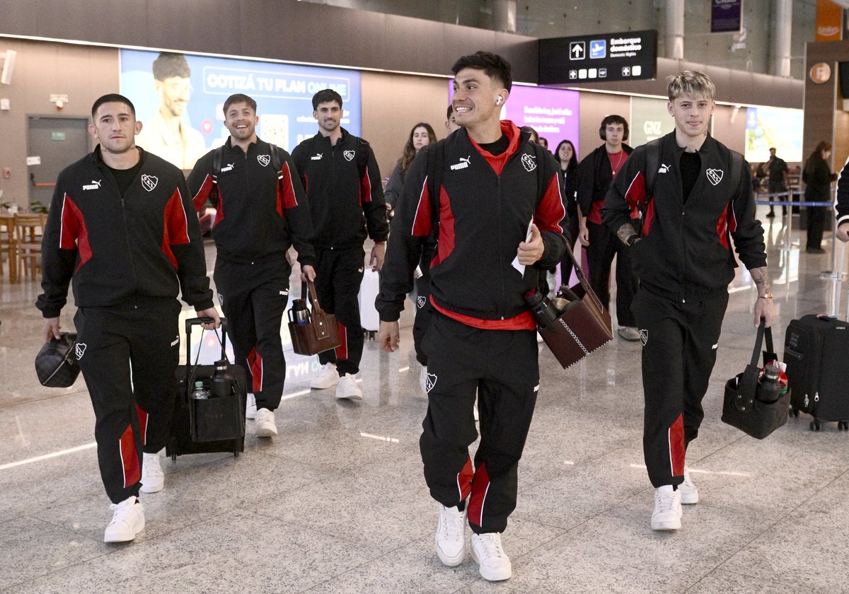 7TodoCAI's tweet photo. ✈️ VIAJANDO

Los citados de #Independiente para mañana vs #UdeChile ya estan viajando hacia chile https://t.co/fWYjt6eDkG