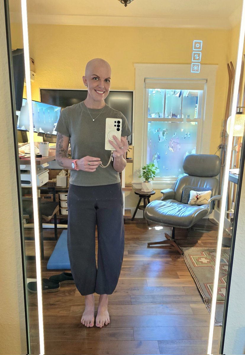 BeccaAmilee tweet media