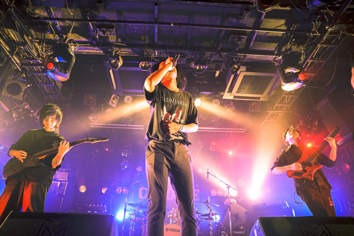 ๏ผค๏ผฅ๏ผฌ๏ผต๏ผณ๏ผฉ๏ผฏ๏ผฎ๏ผฉ๏ผณ๏ผด (@delusionist_jp) on Twitter photo 2025.08.11 @ๆธ่ฐทใตใคใฏใญใณ
GIVEN BY THE FLAMES presents 
ใPOST-SENSE // COLD SPARKใ
๐ง๐๐๐ก๐ ๐ฌ๐ข๐จ.    
#Delusionist 
#Metalcore 
#Djent
#THALL
Photo๐ธ : YAN 2025.08.11 @ๆธ่ฐทใตใคใฏใญใณ
GIVEN BY THE FLAMES presents 
ใPOST-SENSE // COLD SPARKใ
๐ง๐๐๐ก๐ ๐ฌ๐ข๐จ.    
#Delusionist 
#Metalcore 
#Djent
#THALL
Photo๐ธ : YAN