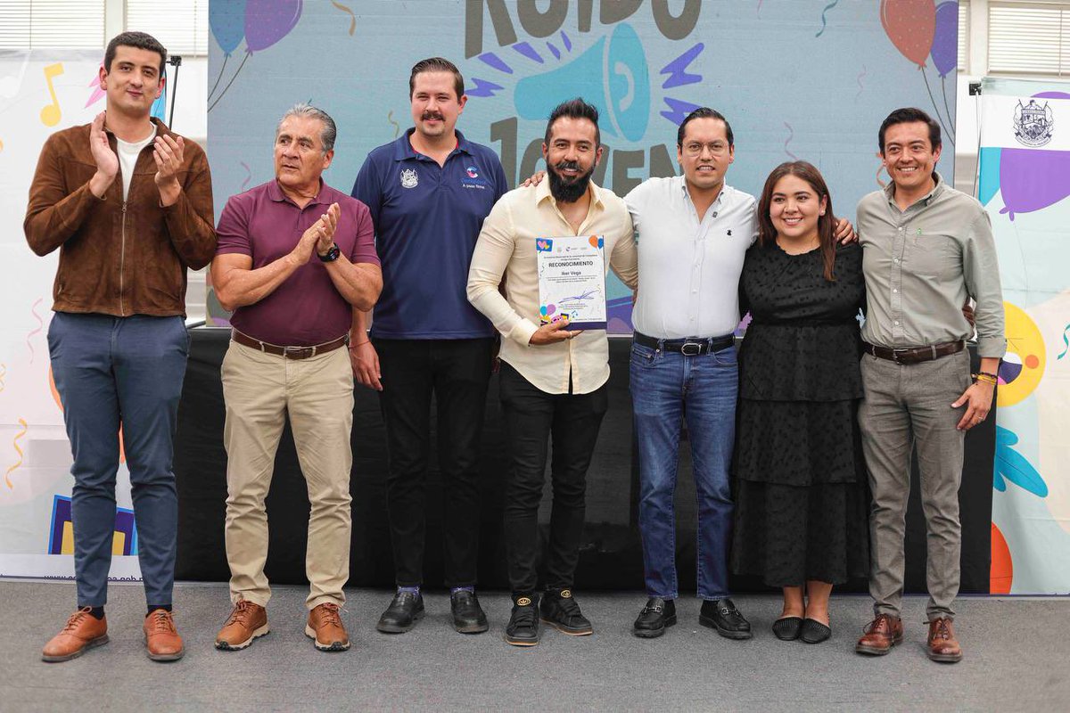 Municipio de Corregidora (@mpiocorregidora) on Twitter photo Nuestro alcalde, <a href="/JosueGro/">Chepe Guerrero</a>, platicó con las y los estudiantes del CBTIS 118 que participaron del programa “Ruido Joven” en el marco del Día Internacional de la Juventud, donde los invitó a seguir esforzándose por cumplir sus sueños y se comprometió a continuar con políticas Nuestro alcalde, <a href="/JosueGro/">Chepe Guerrero</a>, platicó con las y los estudiantes del CBTIS 118 que participaron del programa “Ruido Joven” en el marco del Día Internacional de la Juventud, donde los invitó a seguir esforzándose por cumplir sus sueños y se comprometió a continuar con políticas