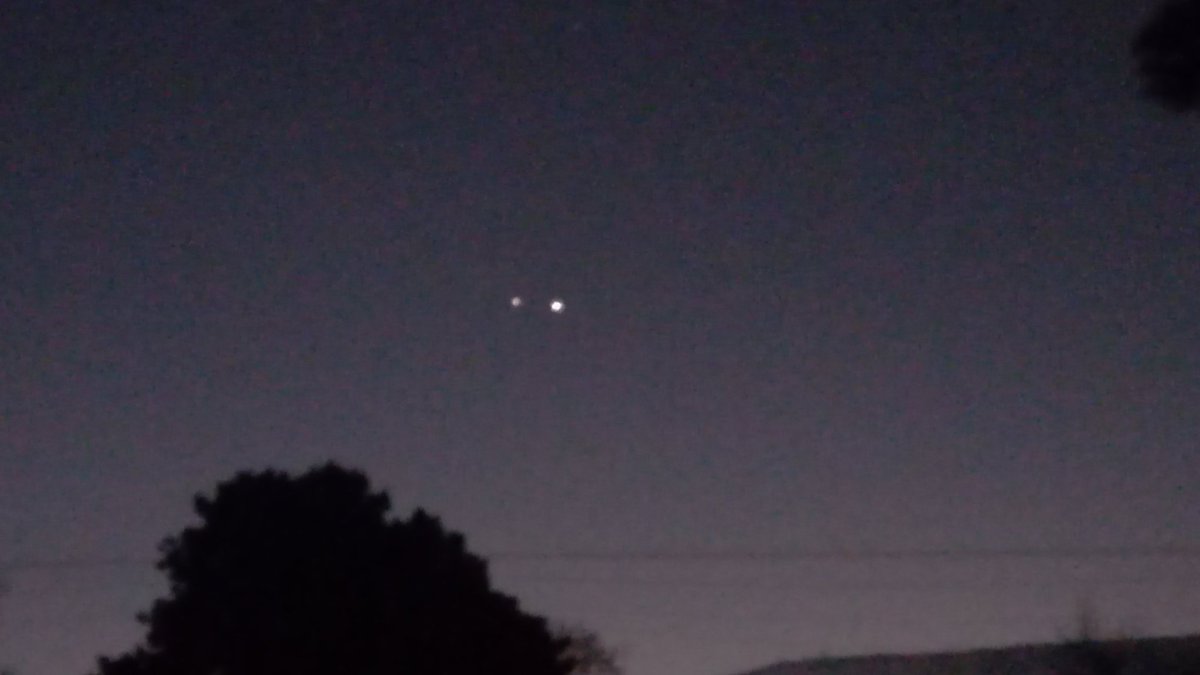 Clarence Watts (@clarencesdb) on Twitter photo If you up, golook outside....the two "stars" next to each other....it's Jupiter and Venus. What a sight. A photo doesn't do justice. <a href="/ChangeAgentSA/">CATHERINE CONSTANTINIDES</a> If you up, golook outside....the two "stars" next to each other....it's Jupiter and Venus. What a sight. A photo doesn't do justice. <a href="/ChangeAgentSA/">CATHERINE CONSTANTINIDES</a>