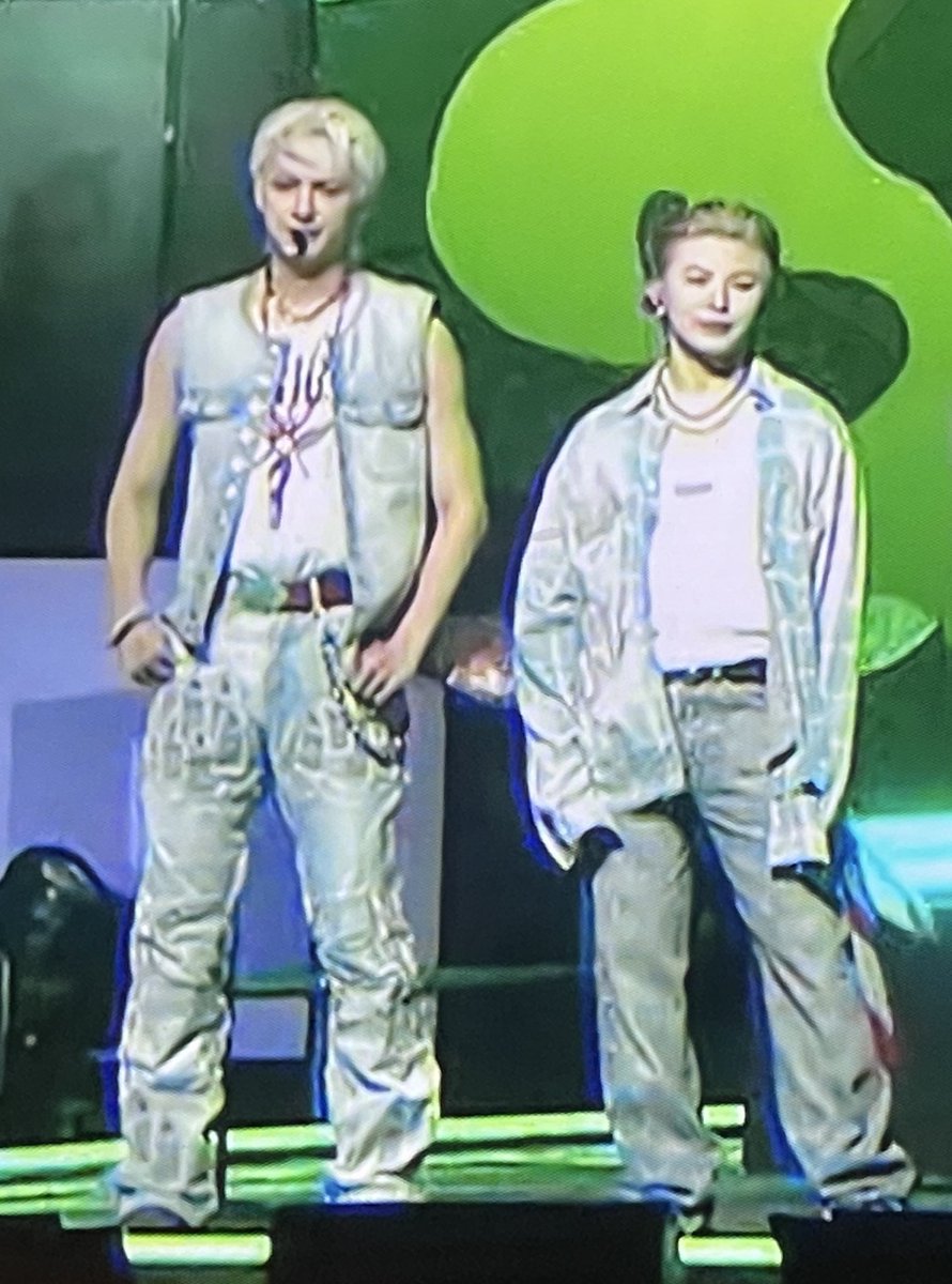 Bee 🐝 tweet media