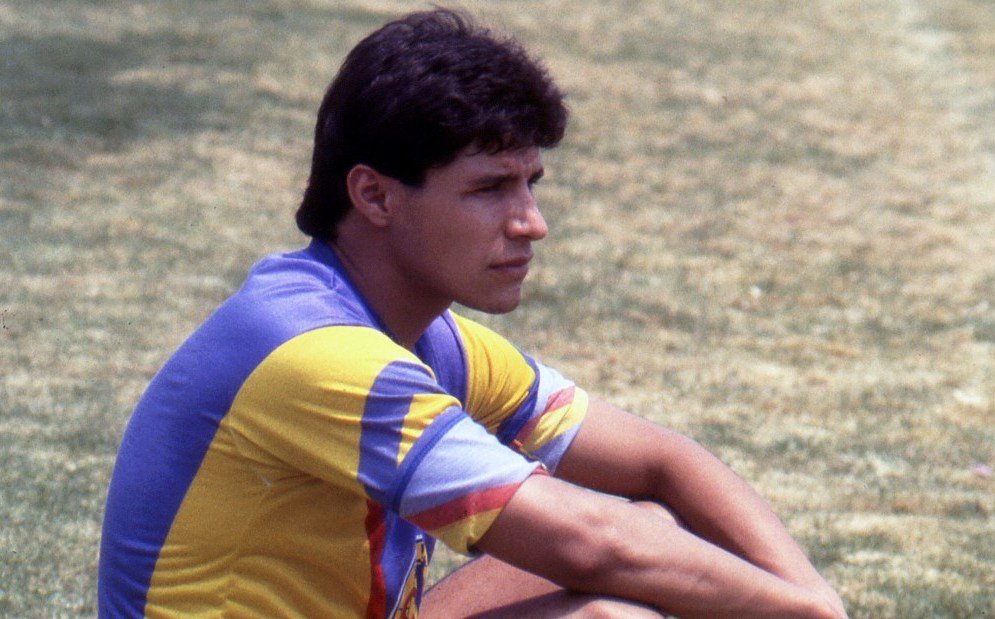 FÚTBOL RETRO ⚽️ tweet media