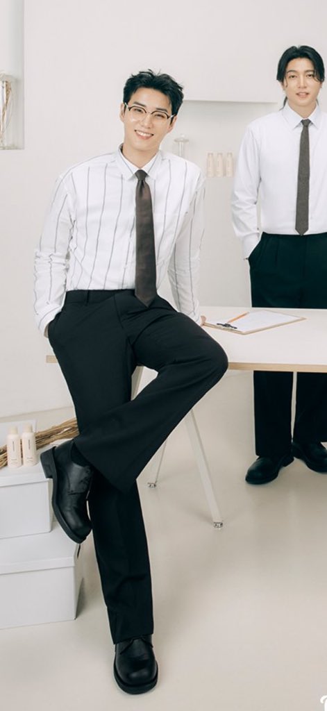 팔척 고양이 뭐야 이거...?