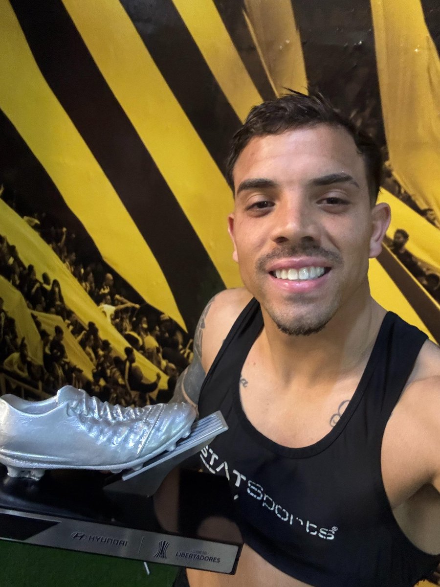 La #SelfieCarbonera del Rey del partido 👑