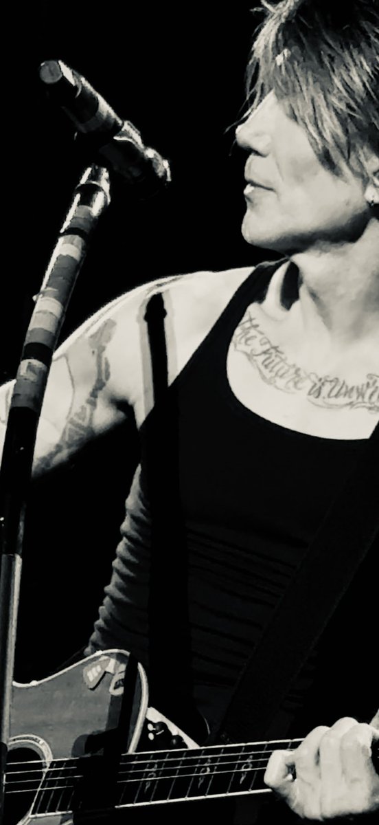 Michell21582265's tweet photo. Bangor, ME - 8/5/25 - GOO GOO DOLLS - B &amp; W’s of Johnny Rzeznik @johnrzeznikGGD @googoodolls https://t.co/ymHNt0AnbB
