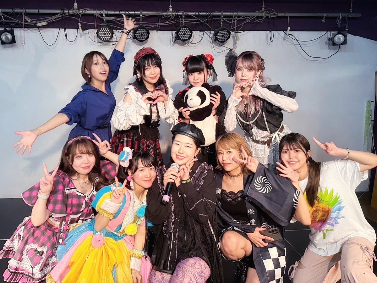 saganpro's tweet photo. 【御礼】

8.11(月祝)
ご来場ありがとうございました！

『仁義なき41バトル』
みなみぶちょーおめでとうございます🎉

『#サガンプロハウス』
正式にりゅらちーがデビューしました🌸
素敵な花束もありがとうございます💐

#佐賀 #佐賀市 #佐賀県 #佐賀イベント #佐賀ライブ #佐賀アイドル  #仁義なき41バトル