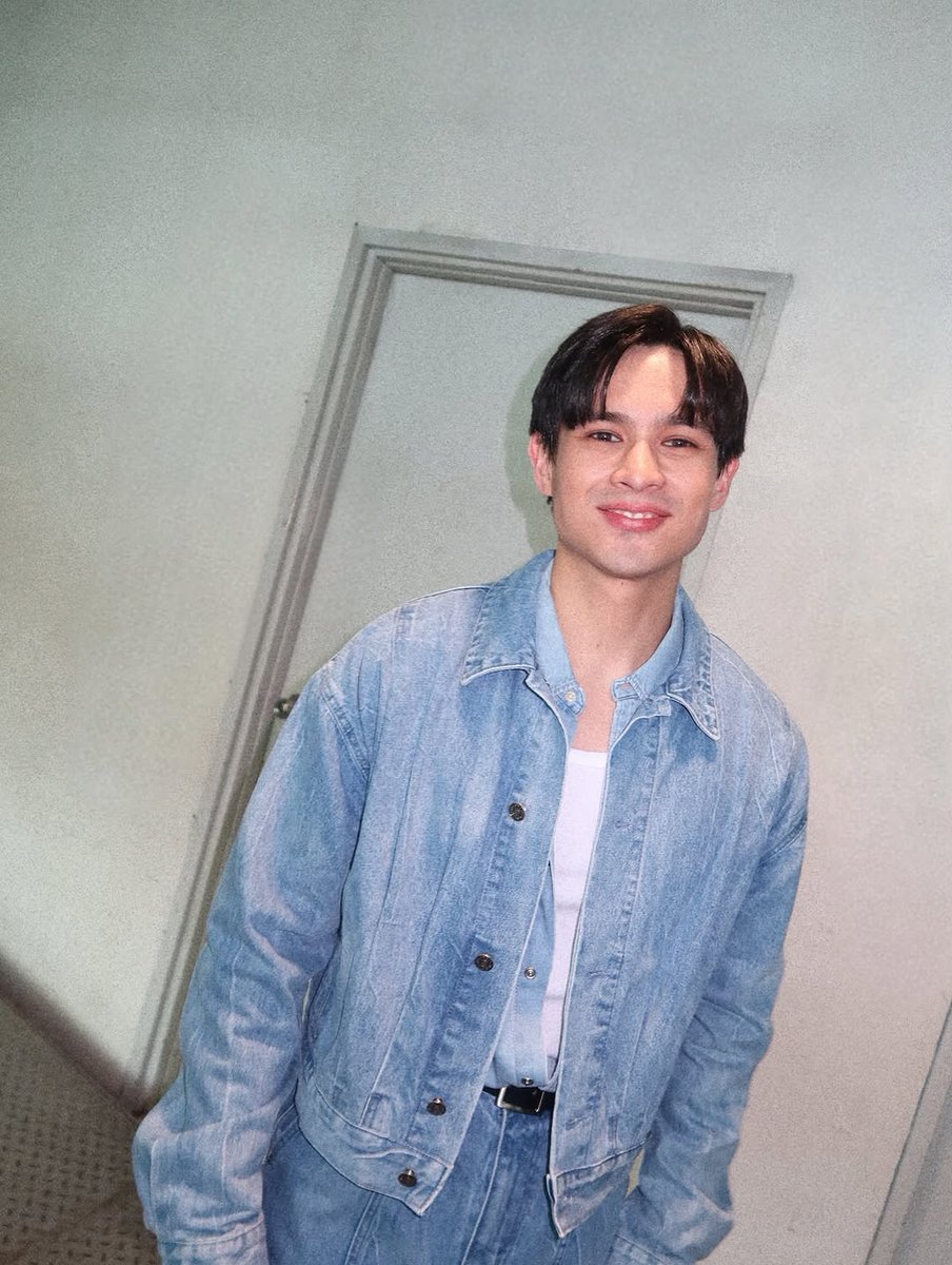 RDLFelixUnit's tweet photo. #RALPHdate Ralph's denim OOTD for #ASAPTEAMUP via Jonax Lucas' IG 💙

#RalphDeLeon | Ralph De Leon https://t.co/cXoYTE0KJI