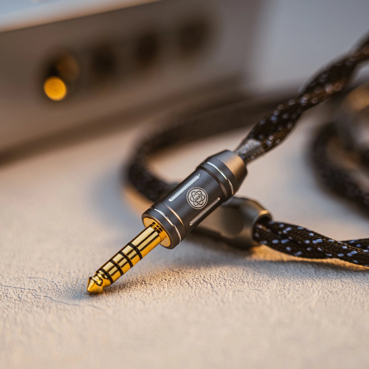 AKHiFi_Audio's tweet photo. 🎧 #AUDIOLAB Vectronケーブル !✨
7N OCC銅+銀メッキ の極上ハイブリッド構成で、音の透明感と質感が劇的進化💎
5N LC-OFCのダブル構造 でノイズゼロの純粋なサウンドを実現🎵
#オーディオケーブル #イヤモニ沼 #音質革命
URL:https://t.co/YV0TdKJPHc https://t.co/dkL634TQxC