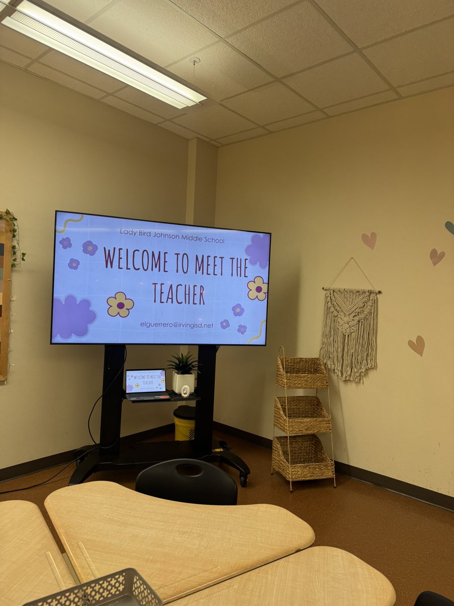 MsCabralSPED's tweet image. Starting my Twelfth year in @IrvingISD and first year @netzeroJMS   I am excited for this new school year and a new year of growth! Also, under my new last name Mrs. Guerrero ✨ 🤍 #excellenceinaction #SPED