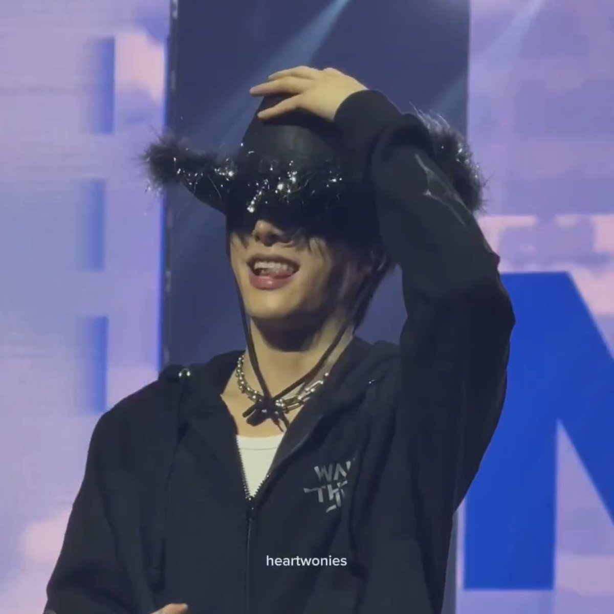 vvanessasim's tweet image. มันคือยิ้มไรวะเจค กุบ้ามา 5 นาทีแล้ว เขินชิบหาย ไท่ไหว ㅠㅠㅠㅠㅠㅠ