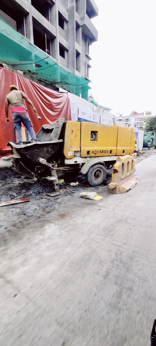 jayantd98300514's tweet photo. @ShefVaidya Constructions in Shivteerth Nagar Paud Road are blatantly using footpath for various construction activities, this forces pedestrians to walk on a vehicle carriage width, prone to accidents. Attached photos are from either side of Ganesh temple in Shivteerth Nagar Paud Road https://t.co/XQ7x0dym3N