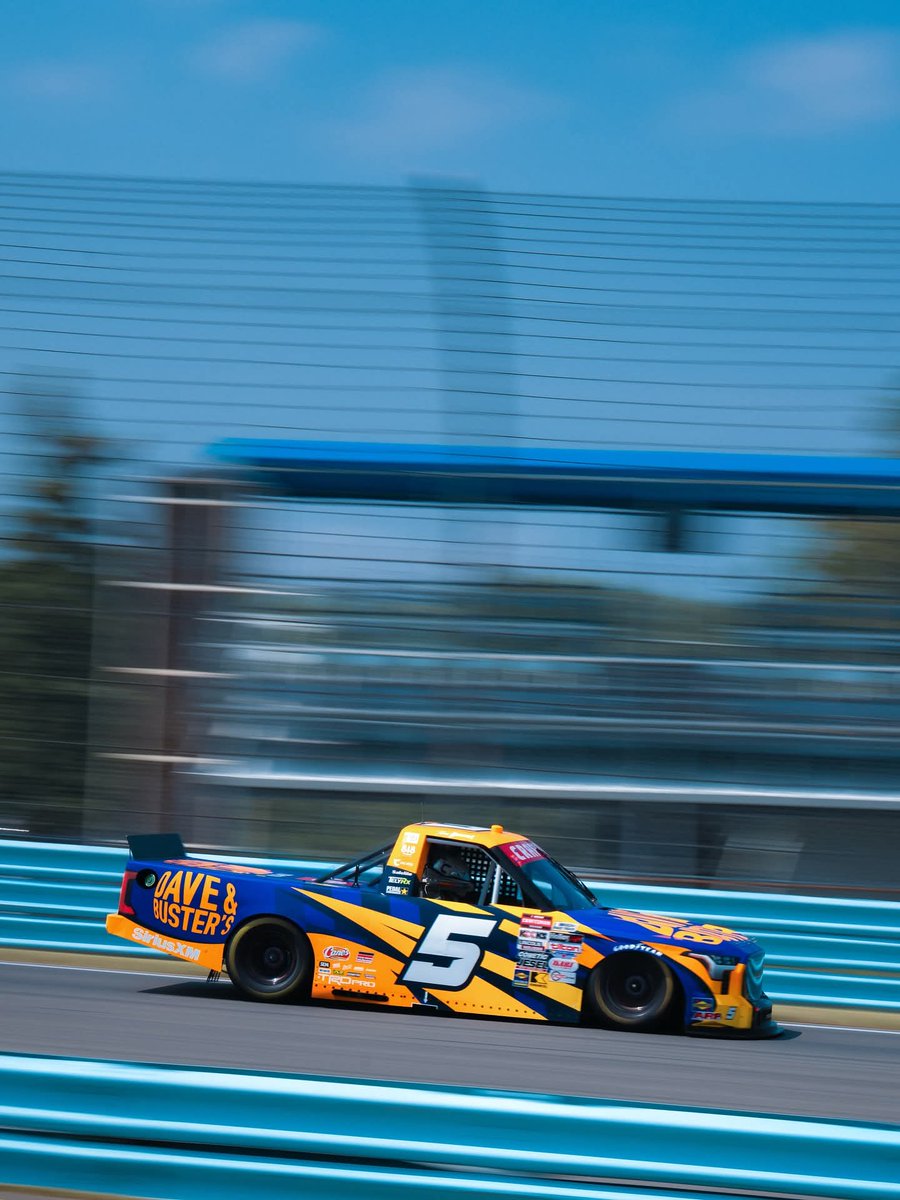 Toni B. |Not @ToniBreidinger.| tweet media