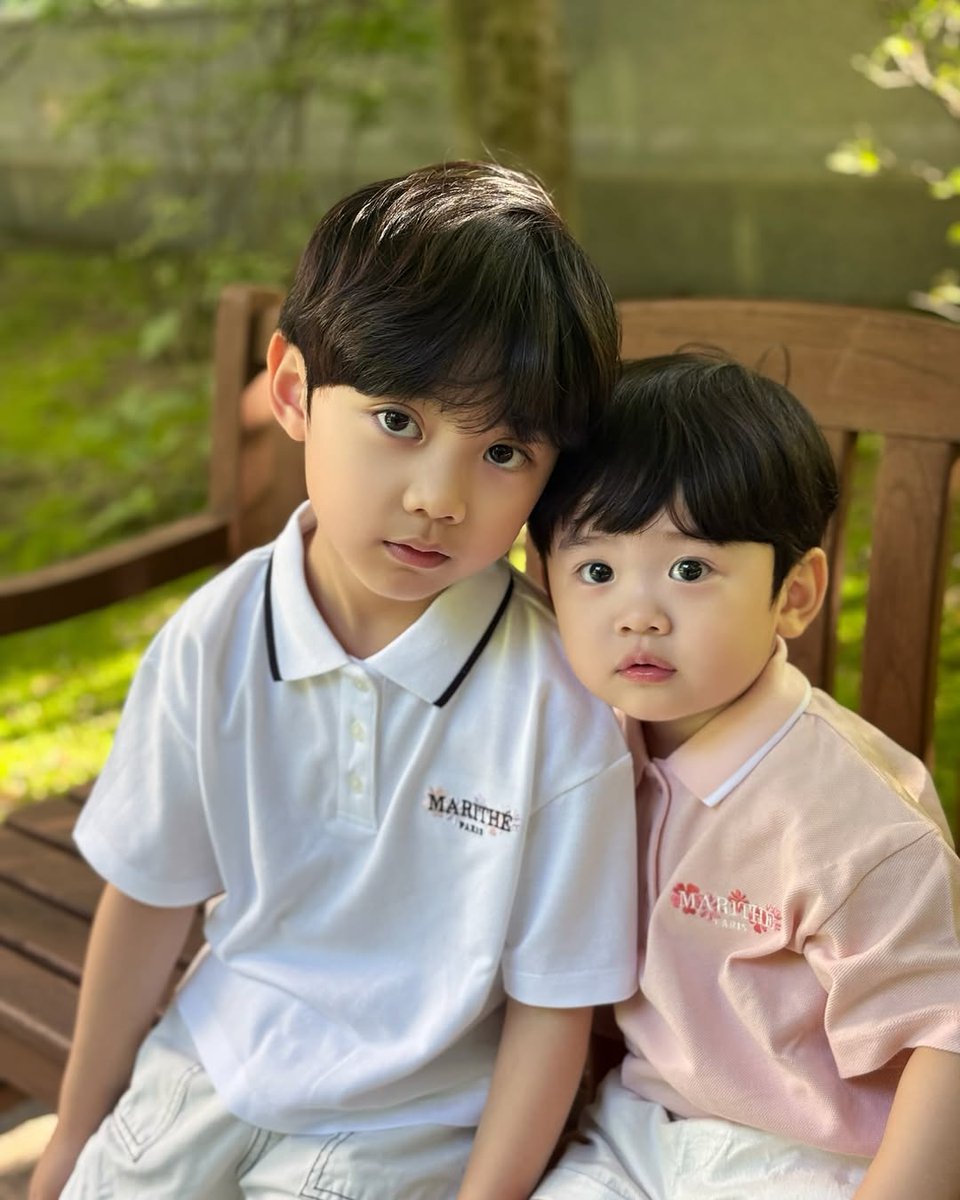 nampiingster's tweet photo. Kisah ace dan anaknya sudah berakhir. Akun ini akan ditutup &amp; logout! Terima kasih sudah menerima kami semua disini,  terima kasih juga untuk @vengogh__, senang bisa mengenal dan bertemu kamu di sini. Maaf kalo aku ada salah sama kamu selama ± 4 tahun disini https://t.co/igOyLK2k6l