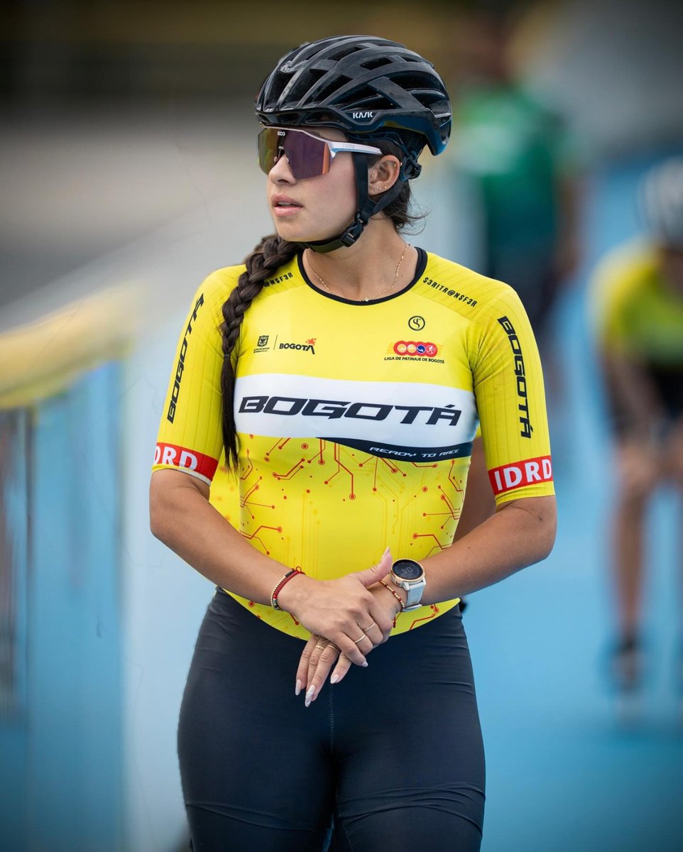 ¡Oro histórico! La patinadora del #EquipoBogotá y la Liga de Patinaje de la capital, Gabriela Isabel Rueda Rueda, obtuvo la medalla de oro en los 15.000 metros eliminación ruta en los Juegos Mundiales de Chengdú, China, y logró así una de las dos únicas preseas doradas que le