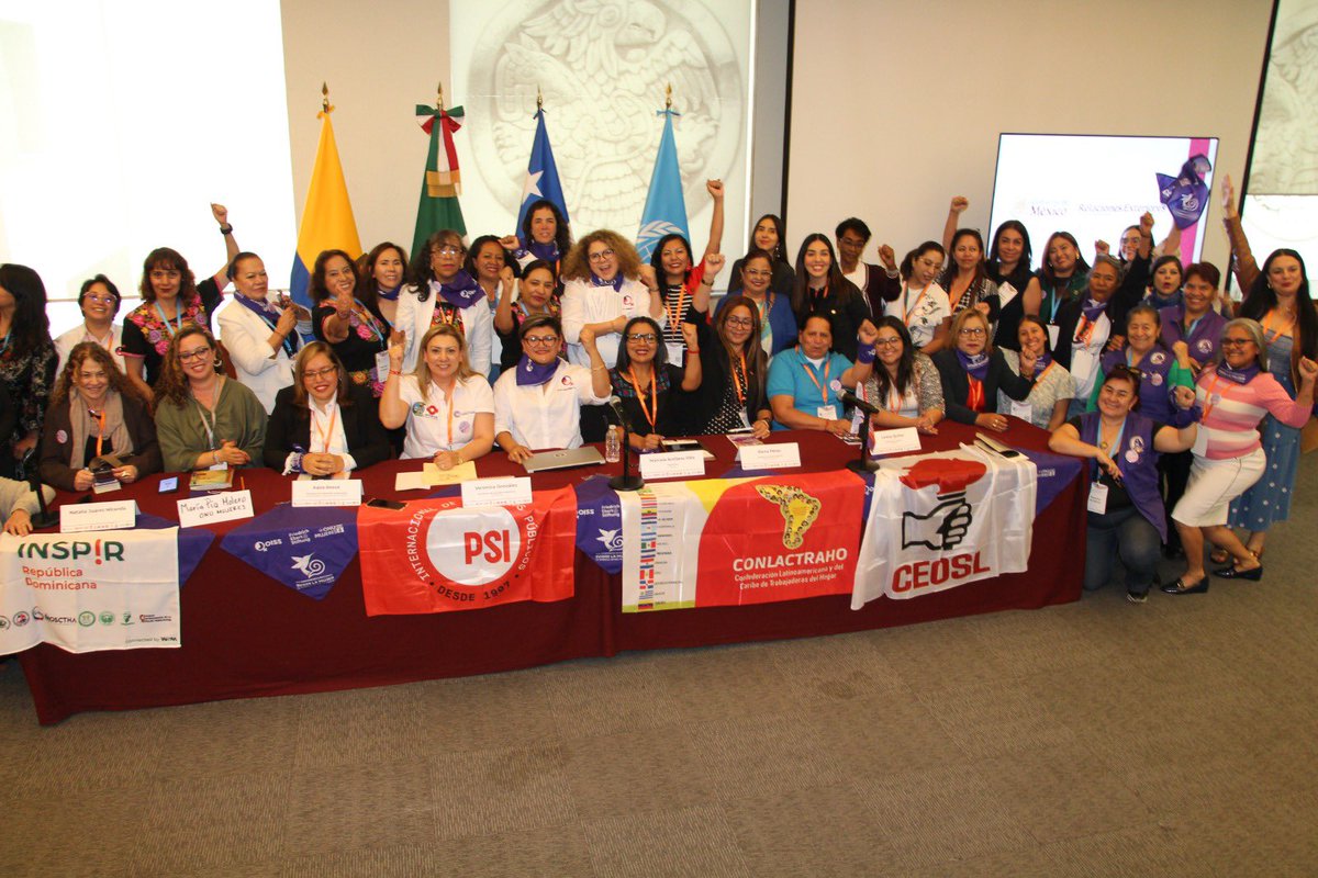 juarezmiranda's tweet photo. En la XVI Conferencia sobre la Mujer de @cepal_onu compartimos experiencias, nos conocimos y reconocimos con otras organizaciones sindicales de América Latina y el Caribe.
Por una agenda de cuidados, igualdad sustantiva y trabajo digno.
#MujeresSindicalistas
#XVIConferenciaMujer https://t.co/48y8C3nXK7