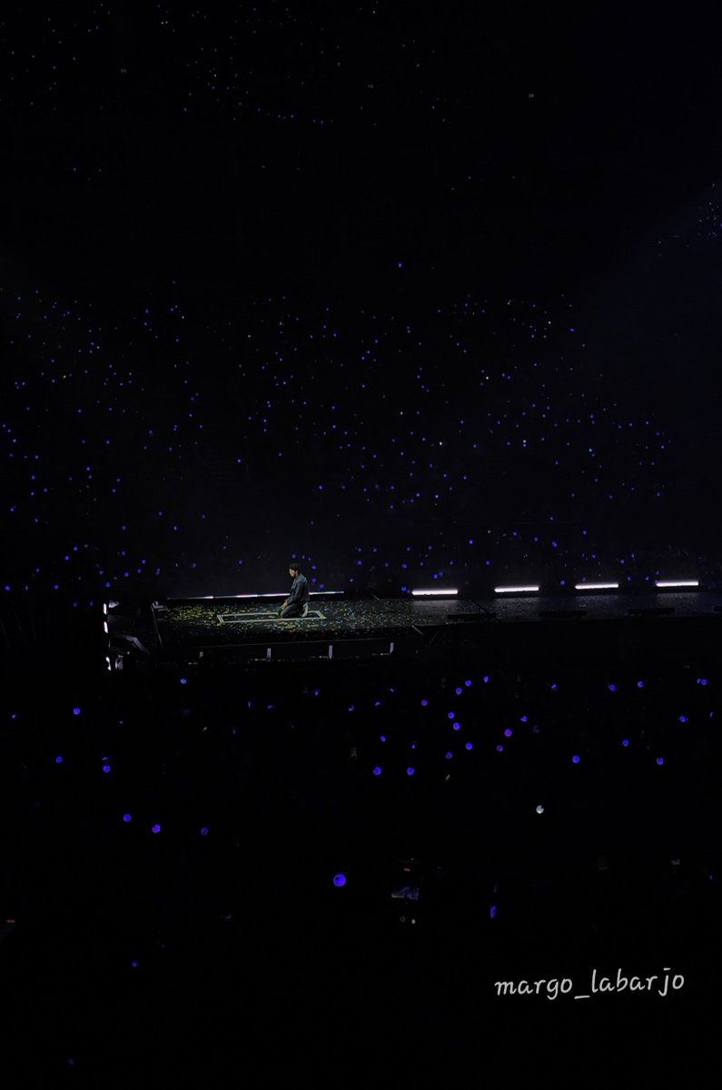 Margo_labarjo's tweet photo. Ça fait une semaine ma vie 
Tu me manques 
Mais vraiment fort 
@BTS_twt @bts_bighit https://t.co/ek08yau03W