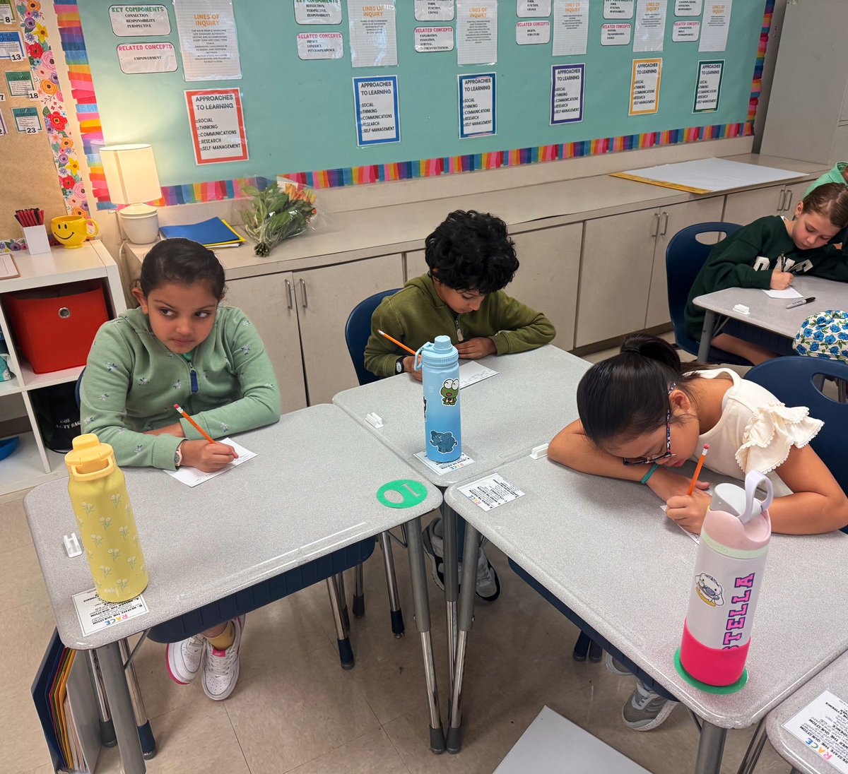ROEworld's tweet photo. From the very first day, our learners purposefully live the IB way, reading, writing, listening, and speaking. ✨🧠 Essential Agreements are more than words they're our foundation. #IBLearnerProfile #FirstDayDoneRight #EssentialAgreements https://t.co/cl0ELua9D8