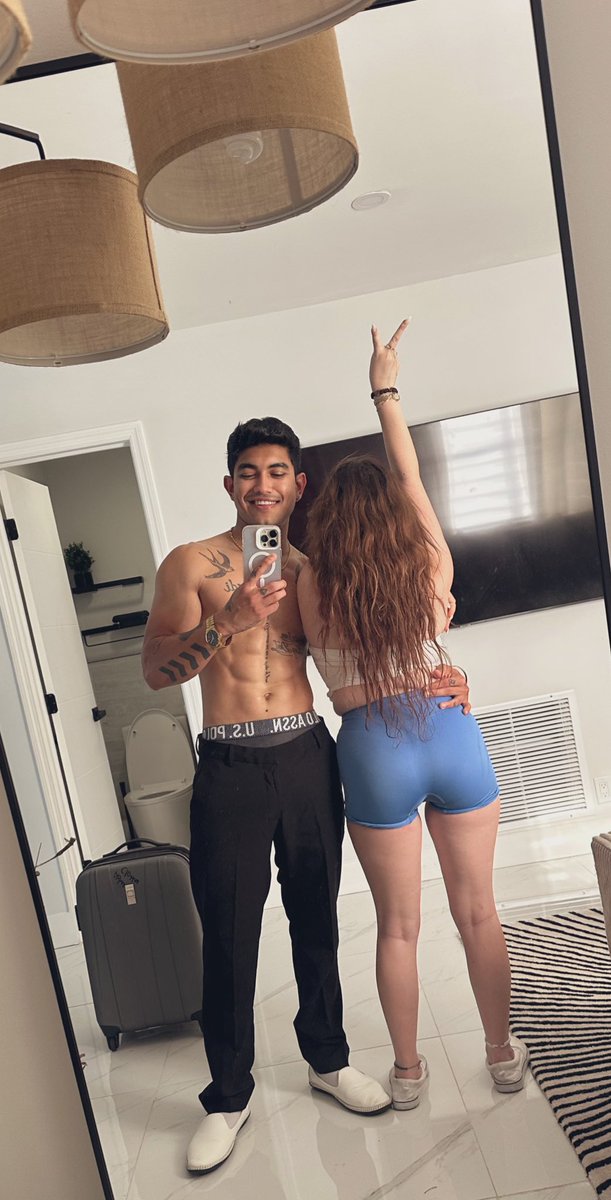 arinjonesxo's tweet photo. Before and after with @lilibetsaunders 😈 had a great time and awesome shoot today…stay tuned for the videos🥵❤️‍🔥
Bookings - @teambrian2016  🤝🏻 https://t.co/AHWZpB9Y1i