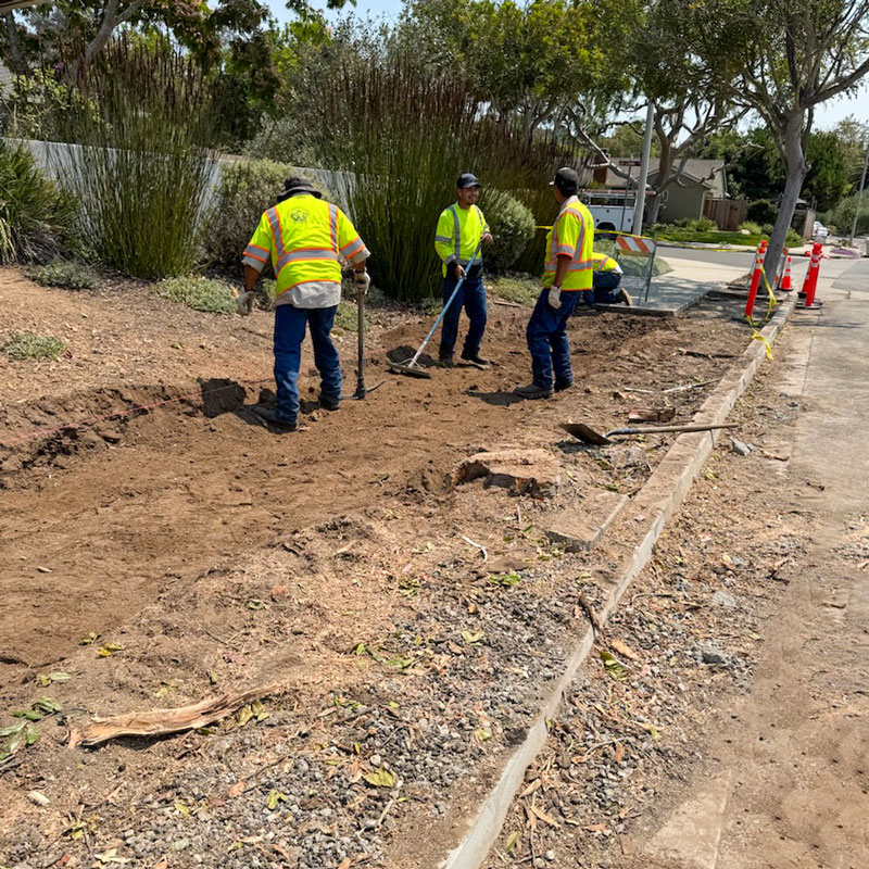 COSBPublicWorks's tweet image. Thank you to our roads maintenance crews that have been repairing roads all across the County this summer. If you see a maintenance issue, you can report it using our new system by visiting countyofsb.org/pwd and clicking on the orange &quot;Maintenance Requests&quot; button.