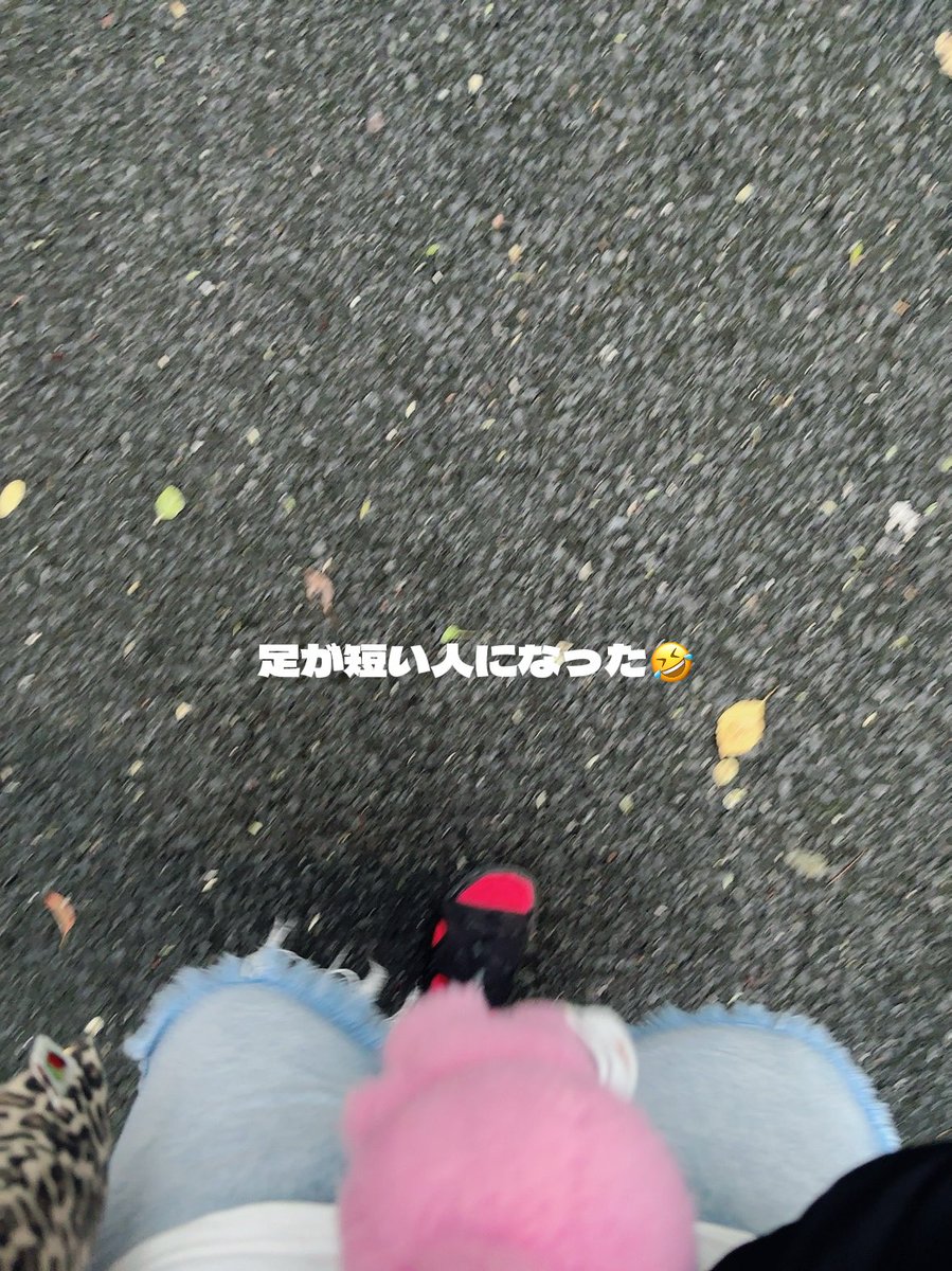 おはようございます☀️

別のアーティストさんの現場で
ご一緒させて頂いた方と
またお会い出来て
昨日 お話できた✊🏻🥹💙🩵
ご縁嬉しいなぁ！！

頑張る💪🏻🔥