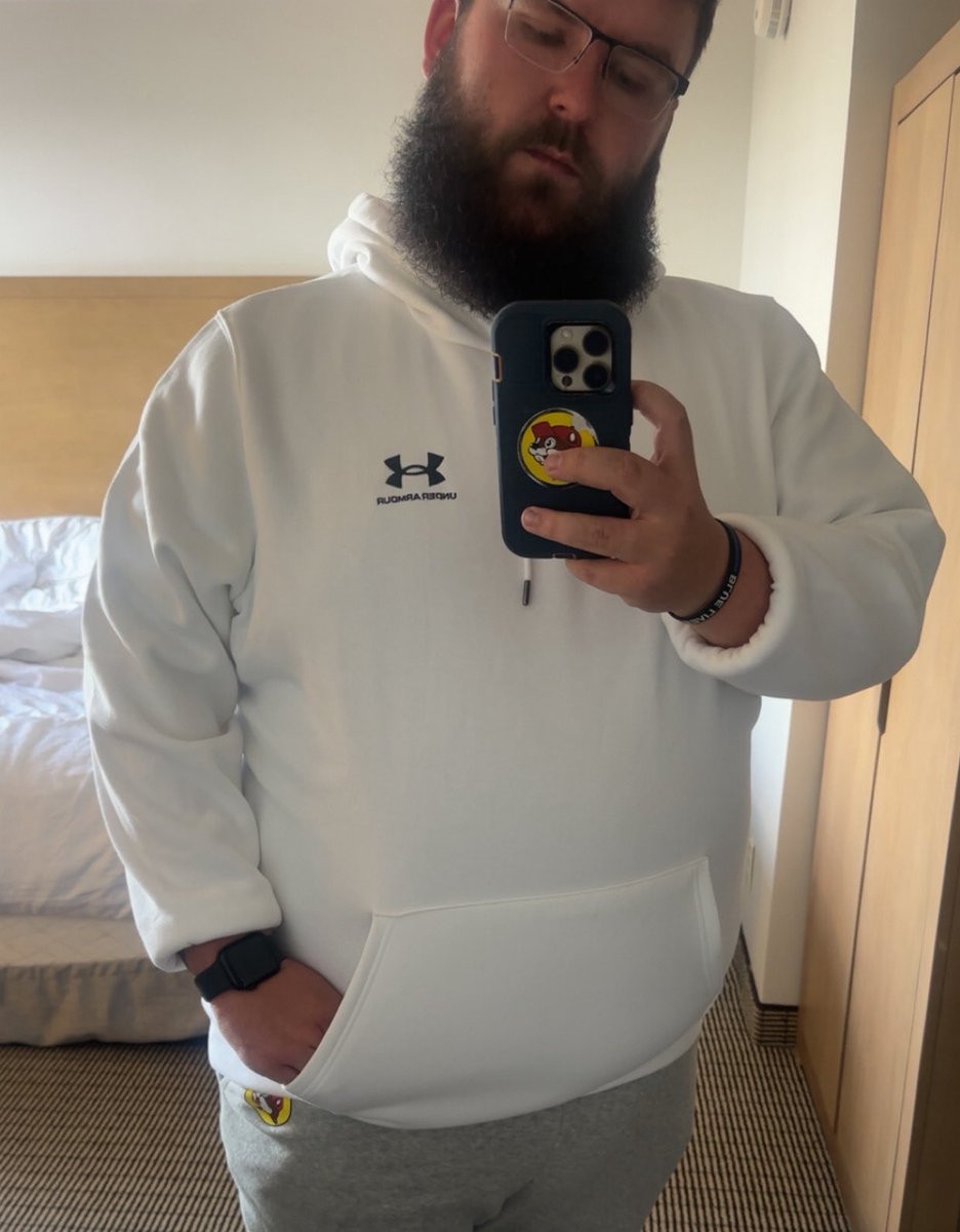 ChrisHallWx's tweet photo. Today marks the first time i've been below 300 pounds since I was in high school. https://t.co/f12YyApxTR