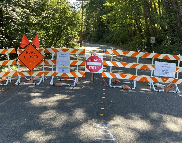 The water main break near Clarke Beach Park requires a major repair to replace 200 ft of pipe.  E Mercer Way between SE 76th and the park will stay closed to traffic for up to 4 more weeks. Stay out of barricaded area for your safety. Updates posted here: tinyurl.com/5n7p22w6