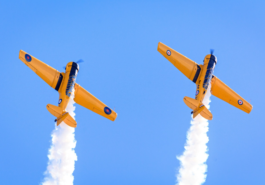 oregonairshow's tweet photo. We are excited to share that Yellow Thunder is returning to the Oregon International Air Show! They join our amazing lineup, featuring the Canadian Forces Snowbirds, USAF F-16 Viper Demo Team, and more! Click the link to get your tickets today. https://t.co/82kh54CIhA https://t.co/eGu14rbeS1