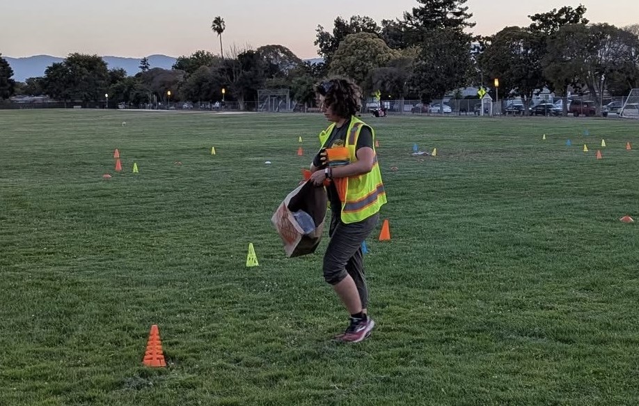 SunnyvaleDPS's tweet photo. Yesterday, the volunteer Community Emergency Response Team’s (CERT) Deployment Team held a training class, conducting a structured grid search, which is typically executed in open spaces.  
Yet another way your CERT Deployment Team prepares to assist Sunnyvale in an emergency. https://t.co/gx0eRoIlFX