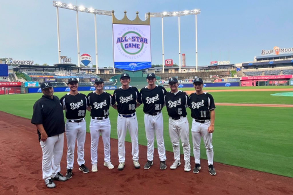 American Division team photos from the #BJCL All-Star Game!

Milgram Mustangs (left)

NKC Apartments Giants (top right)

Regal Plastic (bottom right)