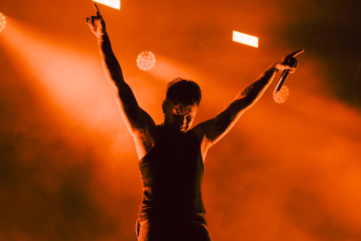 Laura 🥀 tweet media