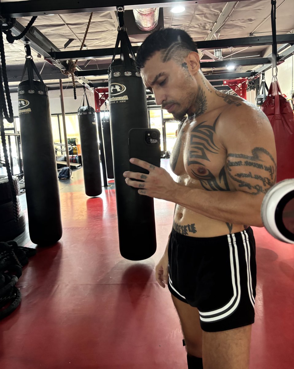 👹 𝓟𝓻𝓲𝓷𝓬𝓮 𝓨𝓪𝓶𝓪𝓸𝓴𝓪 👹 (@mexicanpapixxx) on Twitter photo 