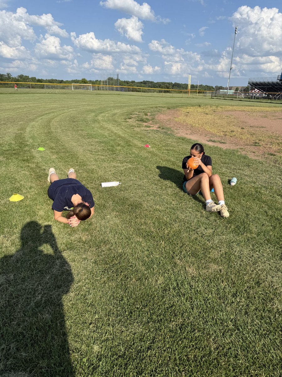 WLW Softball tweet media