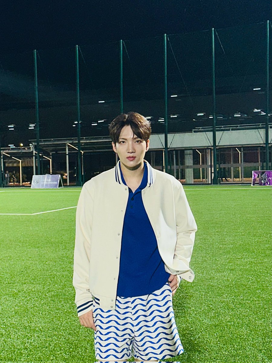 GLOBAL_NTX's tweet photo. #CHANGHUN on X/Instagram [250812]

"🇵🇭👋🫶"
 
#창훈 #NTX #엔티엑스 https://t.co/xEmL0do5yR