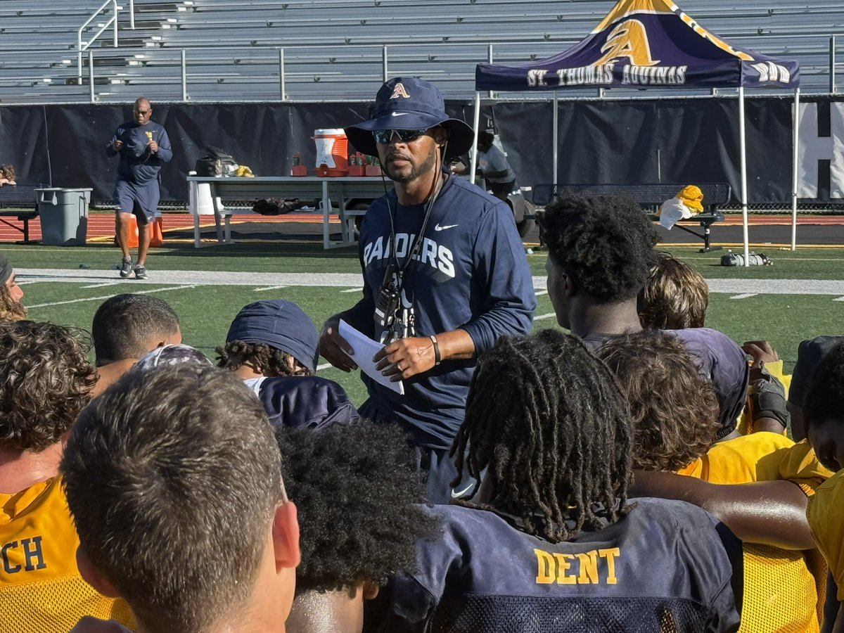 Aquinas Football (@sta_football) on Twitter photo 🔹🔸 One chance to make the right first impression🔸🔹
#VictoryStory
#FFTE
#YouGoWeGo
<a href="/CoachHarriott/">Roger Harriott</a> 🔹🔸 One chance to make the right first impression🔸🔹
#VictoryStory
#FFTE
#YouGoWeGo
<a href="/CoachHarriott/">Roger Harriott</a>