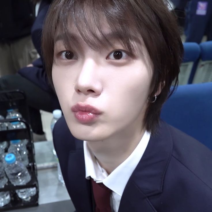 kat saw skz 🏀 tweet media