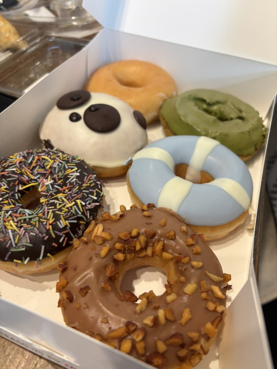 mc3hq's tweet image. 友達がきてくれた🙏
いつもだったら笑いながらお話ししてるのに今回のお盆はみんなで泣きながらお話し

支えてもらってるなぁ😭💗