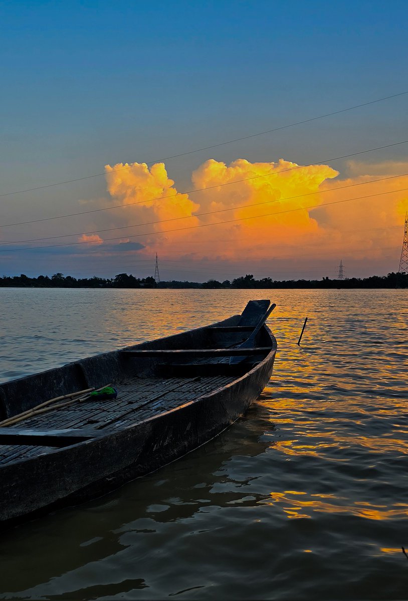 PrithishClicks's tweet photo. #Sunset 

📍Cachar , Barak Valley.

#AwesomeAssam
@aweassam https://t.co/pkU00kPMDs