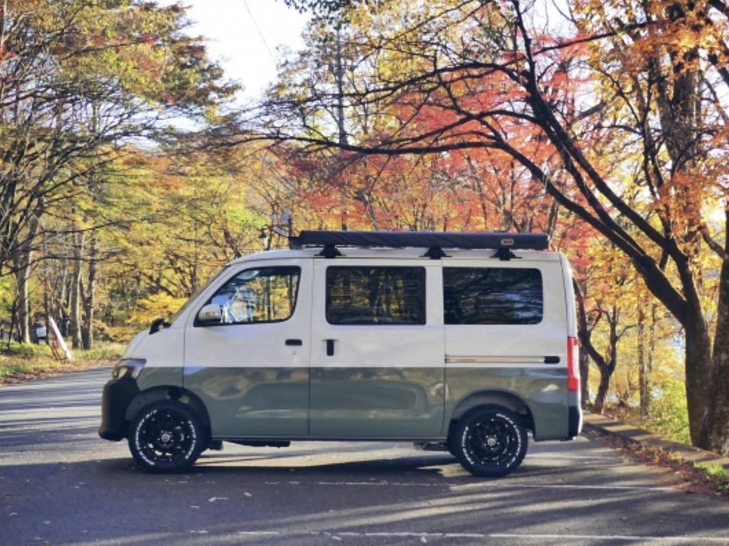 #MONOBOX T-01 #タウンエース
<a href="/suzufishing/">すず【釣り垢】</a>

▼標準装備
ツートンP🎨
BRUT BR55
TOYO オプカン
（変更も可能）

▼装着済オプション
ARBベースラック
ARBオーニング
インナーブラックPヘッドライト
ブラックPエンブレム

🟨個人様
取扱店ご紹介✨

🟫業者様
取扱店募集中✨

#車中泊 #外遊び #車旅