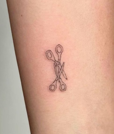 BREAKING 🚨link neal unveils new tattoo, says “it holds a really special meaning”