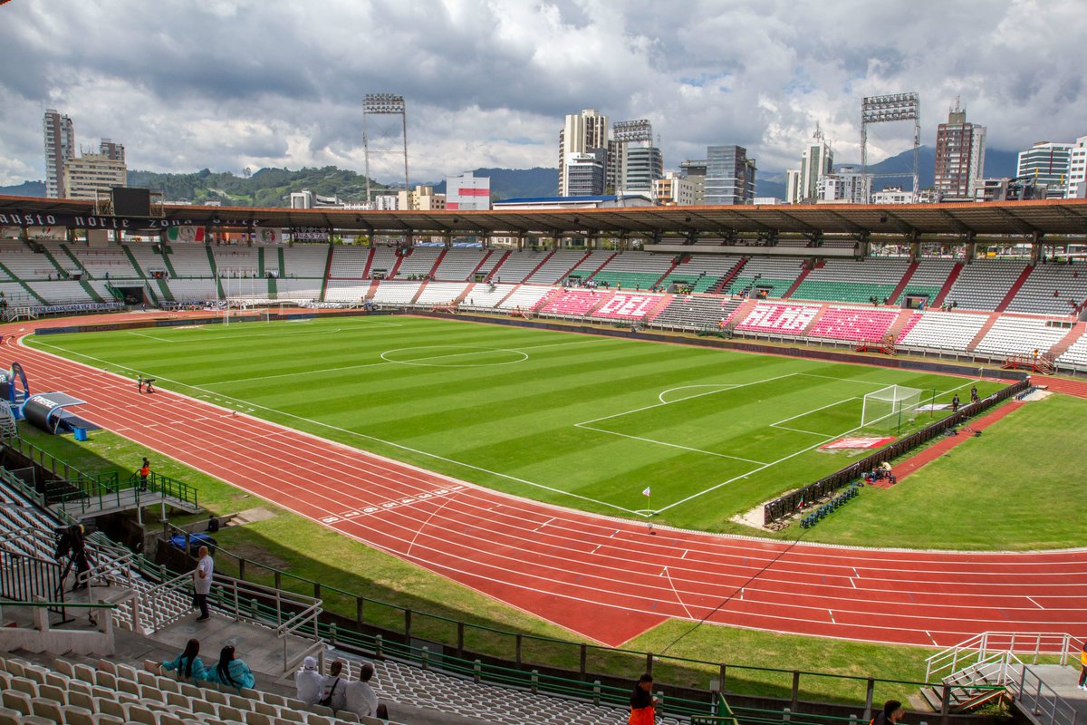 HINCAPIEDATOS's tweet photo. El Palogrande de Manizales, el estadio donde nunca han ganado equipos argentinos en competencias oficiales CONMEBOL frente al Once Caldas.

Aquí se fueron derrotados River Plate, Vélez Sarsfield, Boca Juniors y Huracán.

El blanco hace respetar su casa contra los argentinos. https://t.co/EaTfaLmI3B