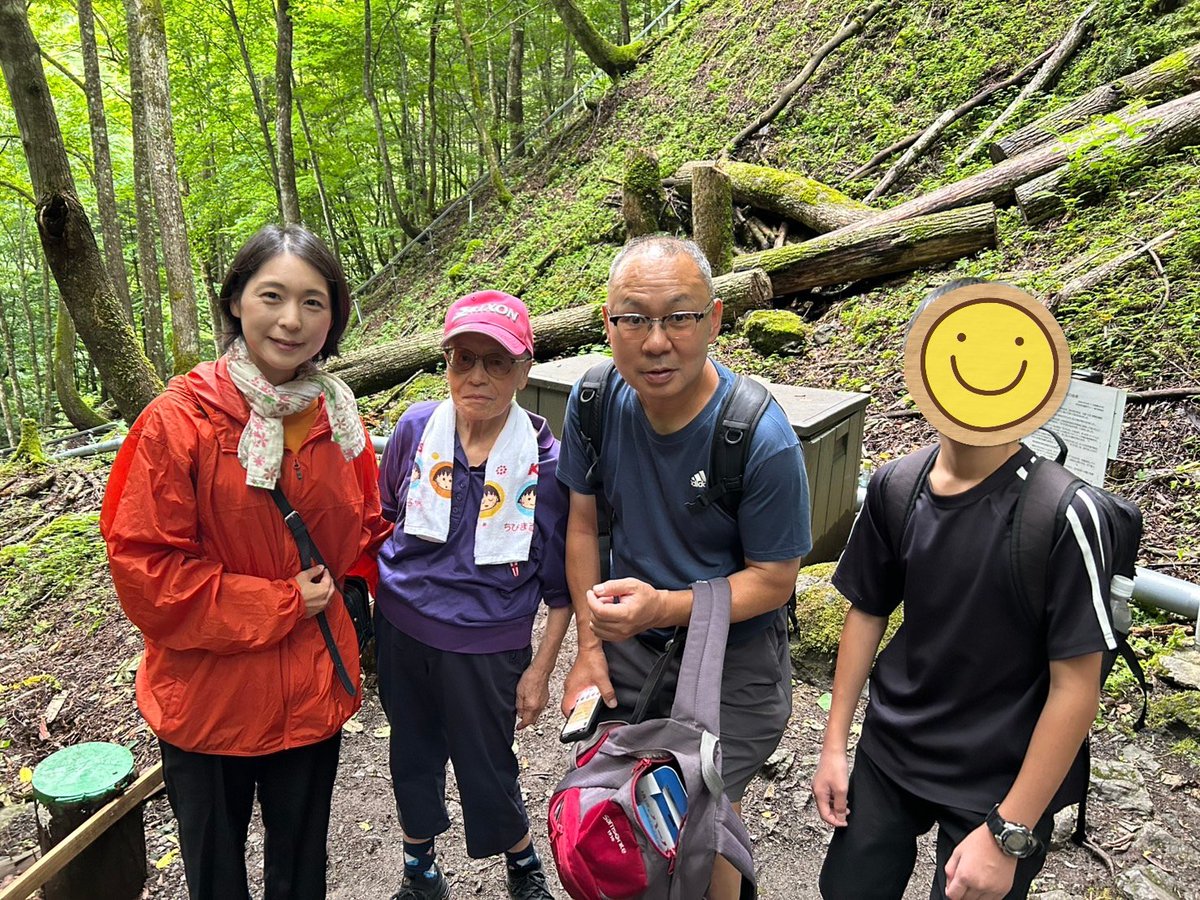 suzuki_atk's tweet image. ご遺族の前でどんな表情をすればいいのだろう⋯と悩みながら初めて「御巣鷹」を取材したのは2005年。深く関わったのは2015年の「30年特集」。そして今年も⋯皆さんに会えると自然と笑顔になる。この事故を伝え続けると共に、二度と悲劇が起きないよう制度を考え、仕組みをつくるのが今の私の役目かな