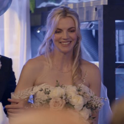 KlDDSEY's tweet photo. Forever so grateful that her wedding look served the way it did and actually matched her style 🤍 https://t.co/hgQQQ2jjmm