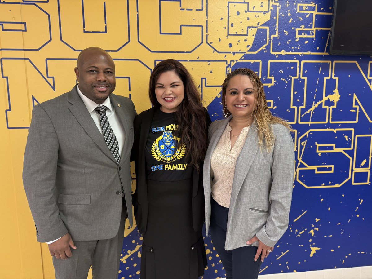 Ruby Garza (@rubygarzadisd) on Twitter photo Thank you Trustee García for visiting <a href="/YMLA_Florence/">YMLA@Florence</a> today! Principal <a href="/Gray_Ed7/">Cassell Gray</a> and our young men were grateful for your time to experience Gladiator Nation, where we continue pushing for excellence <a href="/IrishLatina09/">Prisma Garcia</a> <a href="/LauraRubioGarza/">Laura Garza</a> <a href="/Region1DISD/">Dallas ISD Region I</a> <a href="/THuittDISD/">Tiffany Huitt</a> Thank you Trustee García for visiting <a href="/YMLA_Florence/">YMLA@Florence</a> today! Principal <a href="/Gray_Ed7/">Cassell Gray</a> and our young men were grateful for your time to experience Gladiator Nation, where we continue pushing for excellence <a href="/IrishLatina09/">Prisma Garcia</a> <a href="/LauraRubioGarza/">Laura Garza</a> <a href="/Region1DISD/">Dallas ISD Region I</a> <a href="/THuittDISD/">Tiffany Huitt</a>