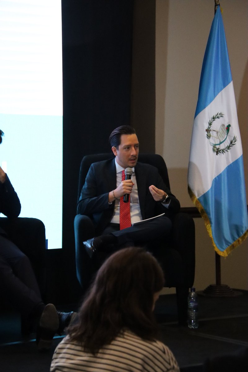 “La comunidad internacional está esperando que las autoridades del Ejecutivo  asuman su rol de liderazgo. Que no confundan la independencia con la inacción y la falta de interés. Esperamos una posición de liderazgo: Guatemala no puede perder más.”🔔