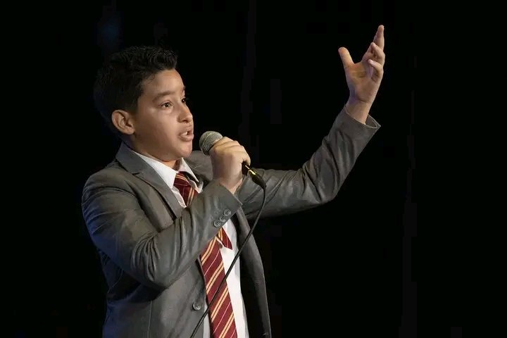 #FidelPorSiempre merecía un regalo de nuestros niños en su 99  cumpleaños. 

Nos dimos cita este 12 de agosto,víspera de su cumpleaños donde niñas y niños granmenses junto a nosotros celebramos el nacimiento del líder invicto.
#100AñosConFidel