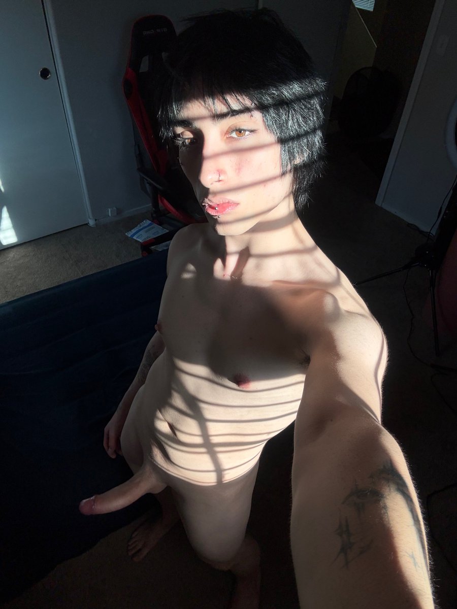 Let Them Watch bareback cum dumps with hot gay twinks