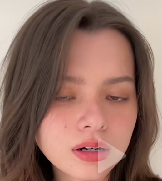 CosmicObserver4's tweet photo. What green forest? She can't even shout to the world her true obsession with that Anus boy who has been giving hints about their relationship because she still wants the dumdum shippers in her life for "hollywood baby" career. 😂

#Beckysangels #BeckAnus #Janusira #FreenBecky https://t.co/HQI7ZI7WBc