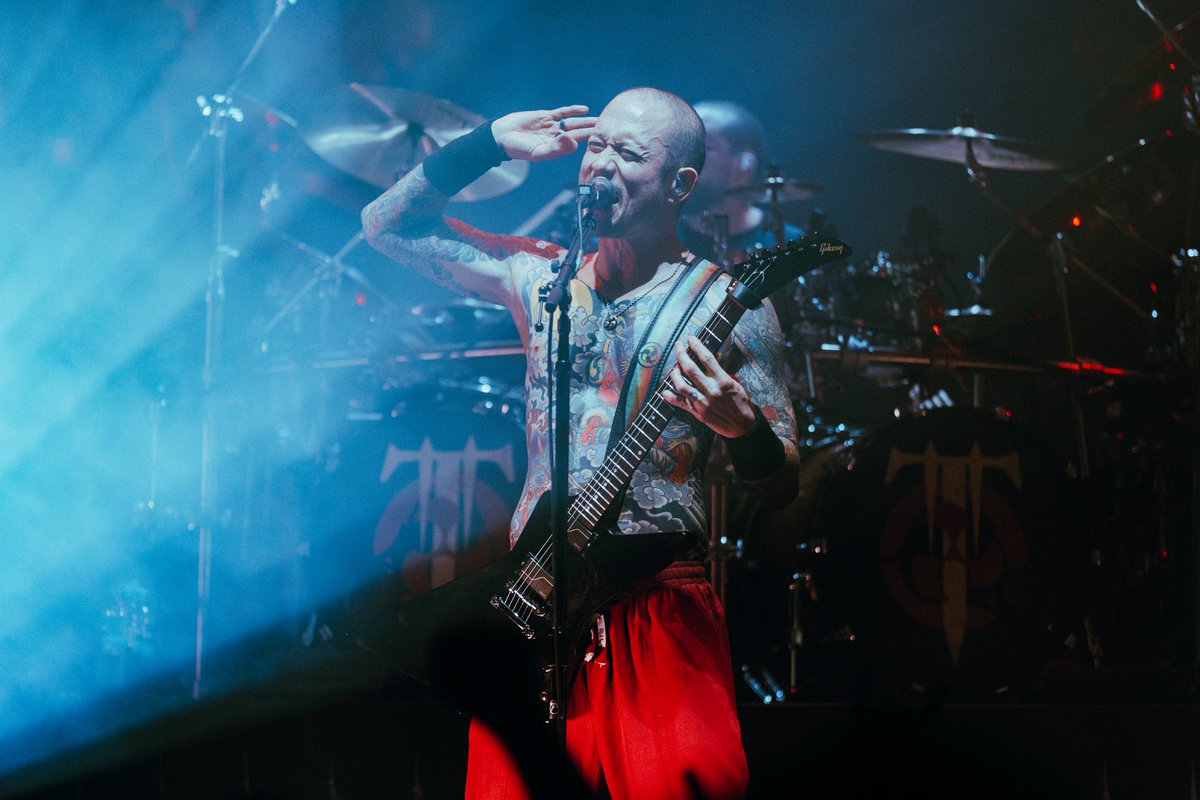 TriviumOfficial's tweet image. Utrech was moving the ENTIRE NIGHT!!! That was insane… 

📸: Black Card Films

#trivium #metalhead #metalshow #crowdsurfing #seeyouinthepit